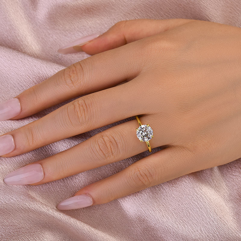 Solisfine Moissanite 2.0 Ct ~4.0Ct Round Cut Yellow Gold Promise Ring