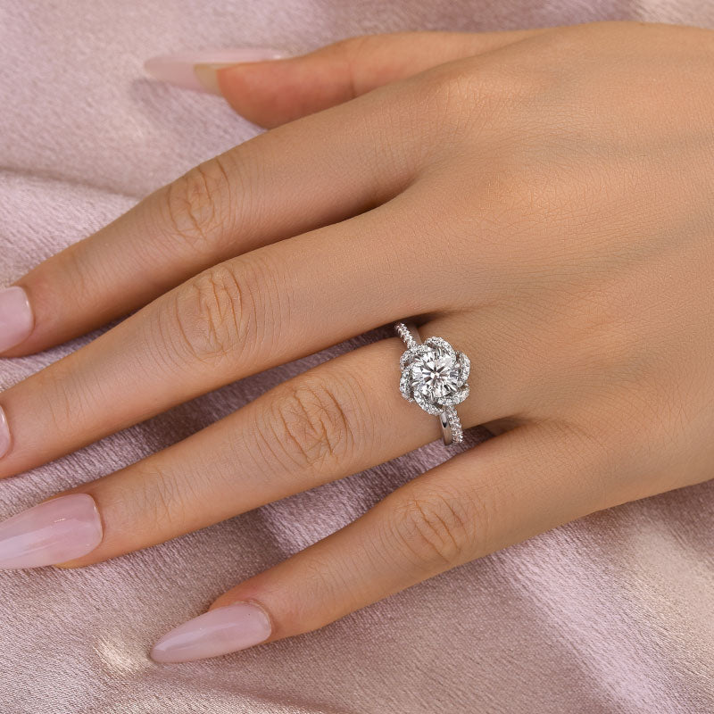 Solisfine Moissanite 1.0Ct Round Cut Twist Flower Design Engagement Ring