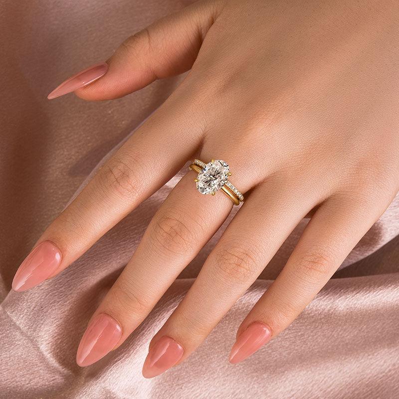 Solisfine Moissanite 4.0 Ct Hidden Halo Solitaire Oval Cut Yellow Gold Wedding Ring