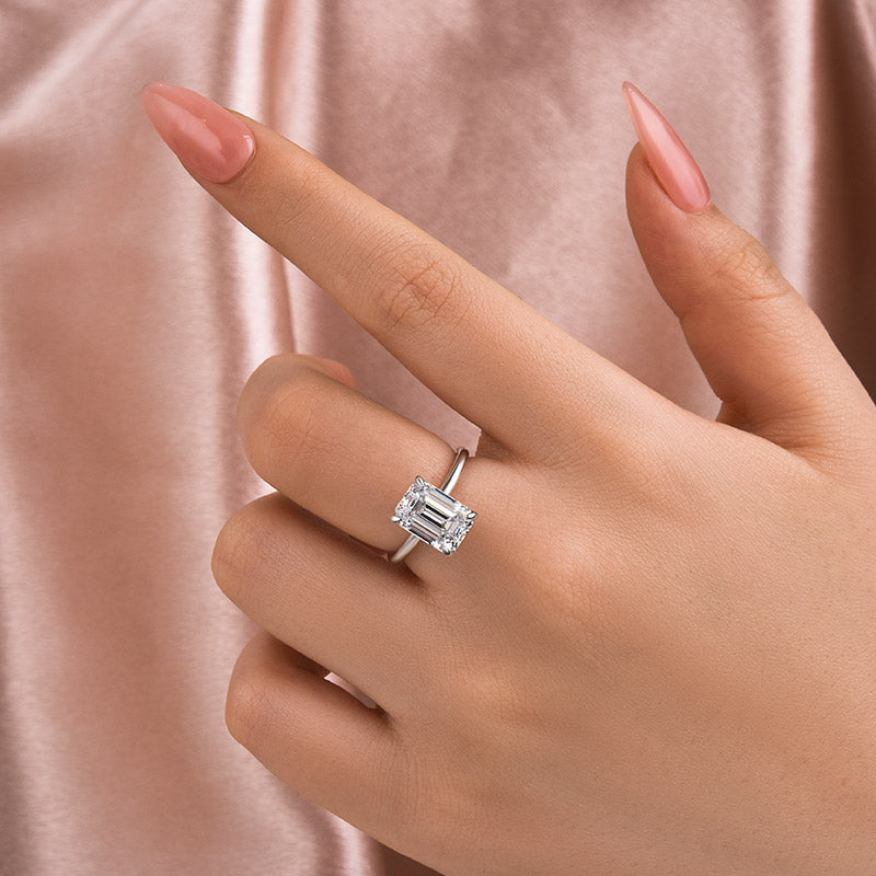 Solisfine Moissanite 3.5 Ct Emerald Cut Solitaire Engagement Ring For Her