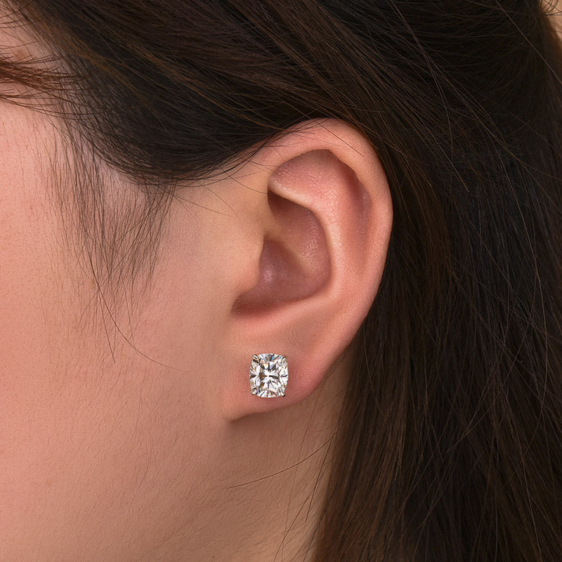 Solisfine Moissanite 2.0 Ct*2 Diamond White Gold 4 Prong Cushion Stud Earrings