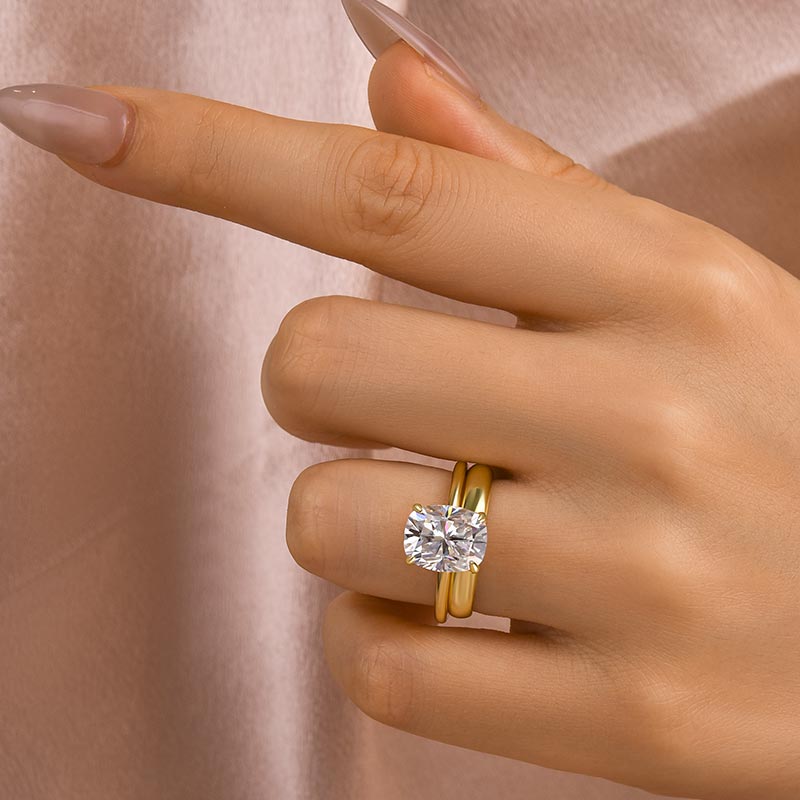 Solisfine Moissanite 4.0 Ct Cushion Cut Yellow Gold Wedding Ring Set with Wide Band