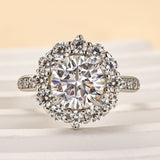 Solisfine Moissanite 2.0Ct Round Cut White Gold Travel Promise Ring